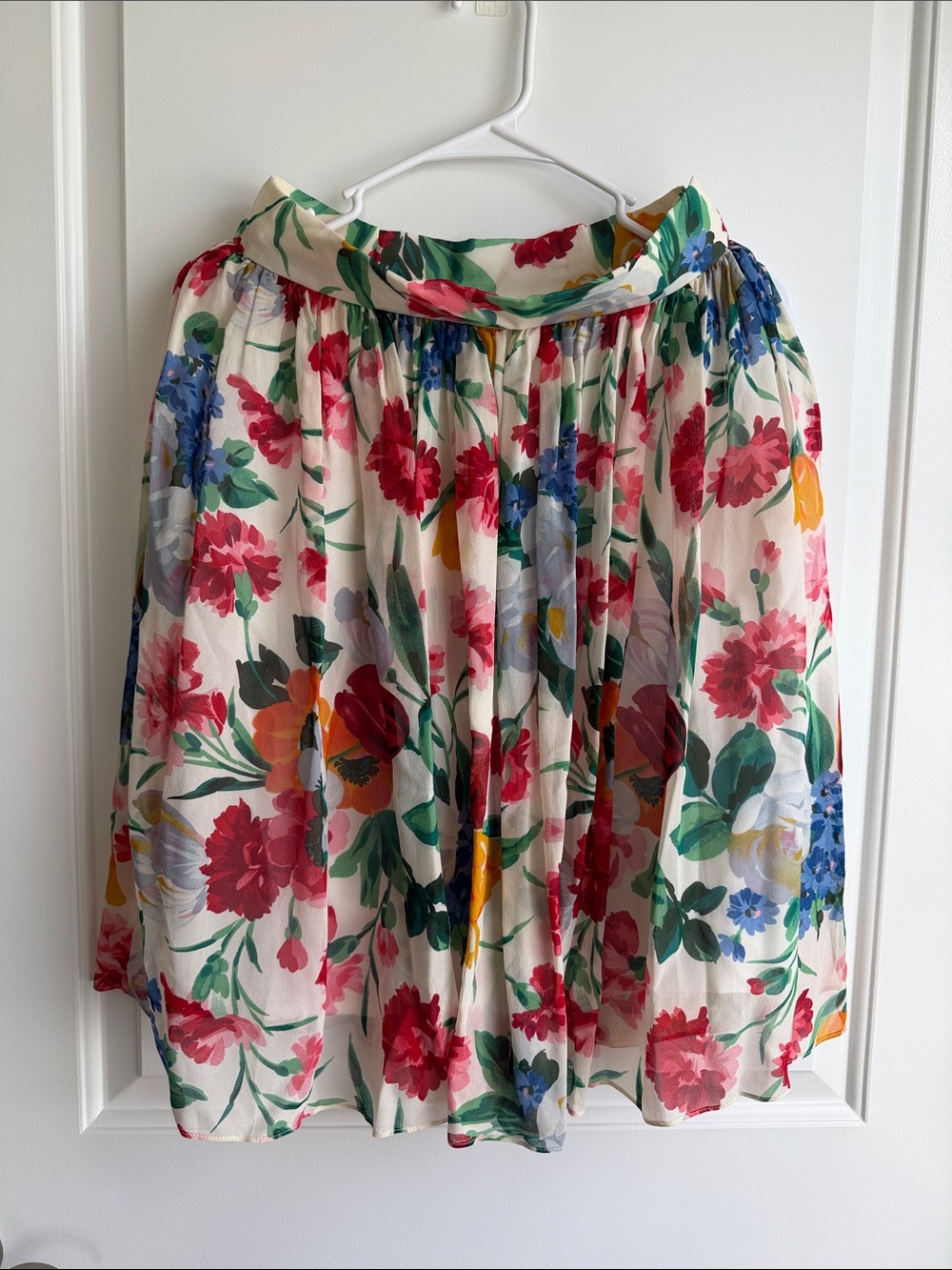 Vintage 100% silk Floral Pleated Women's skirt
